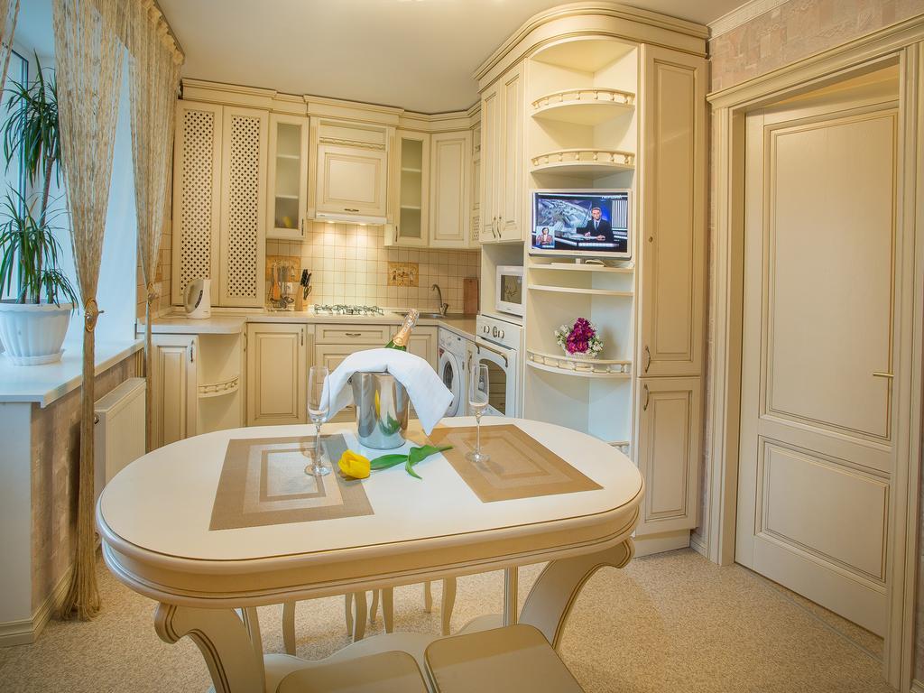 Luxury Apartments With Jacuzzi Sumy Δωμάτιο φωτογραφία