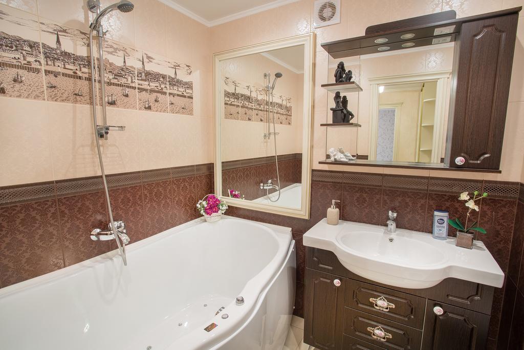 Luxury Apartments With Jacuzzi Sumy Εξωτερικό φωτογραφία